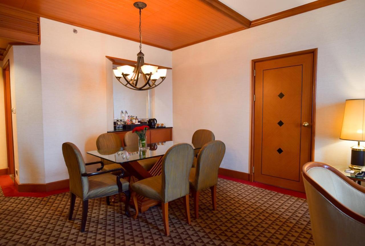 プルマン コンケーン ラジャ オーキッド ホテル コーンケーン エクステリア 写真 A dining room